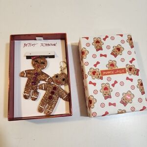 Betsey Johnson Christmas Gingerbread Cookies Earingns